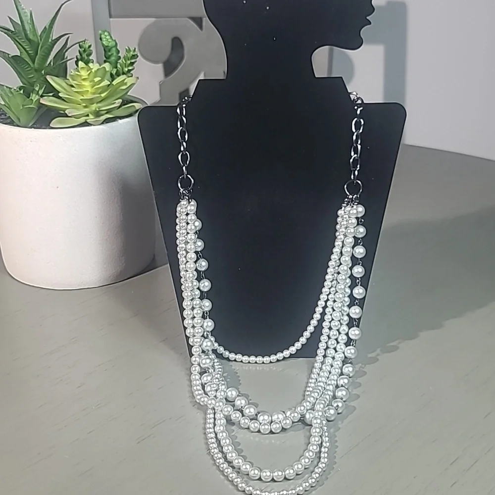 Gun Metal Gray Chunky Chain With Gray Faux Pearl Necklace